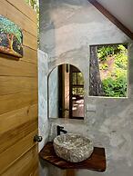 Los Vivos Beachfront Experience