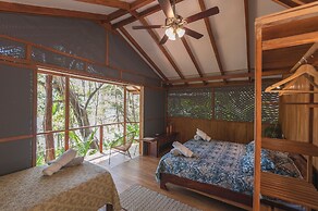 Los Vivos Beachfront Experience