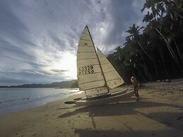 Los Vivos Beachfront Experience
