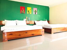 Ngoc Huong Hostel