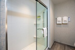 Holiday Inn Express Lethbridge Southeast by IHG