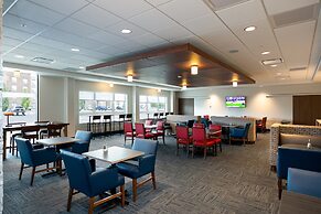 Holiday Inn Express Lethbridge Southeast by IHG
