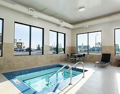 Holiday Inn Express Lethbridge Southeast by IHG