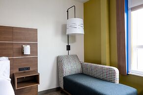 Holiday Inn Express Lethbridge Southeast by IHG
