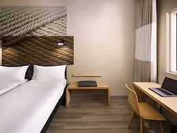 ibis Jeddah Malik Road