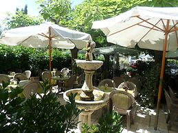 Appart'hôtel les Tilleuls