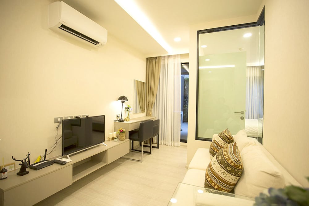 Locals Sukhumvit ThongLor Vtara 36
