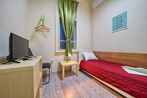 Guest House 32