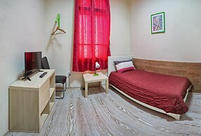 Guest House 32