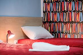 Guest House 32