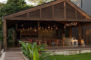 Hotel Enai