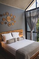 Hotel Enai