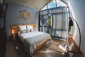 Hotel Enai