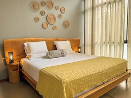 Hotel Enai