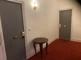 Hotel de Paris