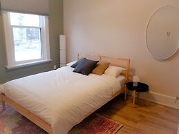JstLikeHome - Downtown Suites