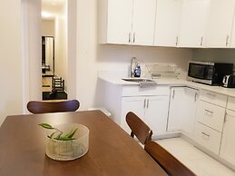 JstLikeHome - Downtown Suites