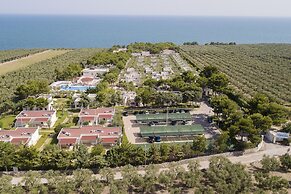 Villaggio Turistico Baia Del Monaco