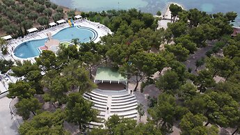 Villaggio Turistico Baia Del Monaco
