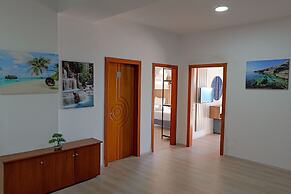 Sunny Hotel