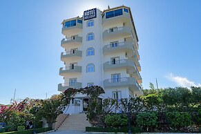 Sunny Hotel