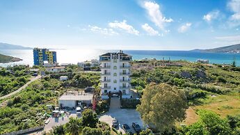 Sunny Hotel