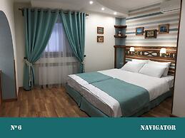 Lucky Ship Art Hotel