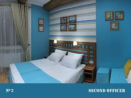 Lucky Ship Art Hotel