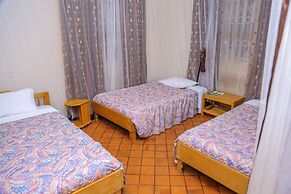 Adonai Guest House - Hostel