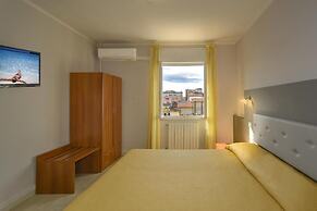City Hotel