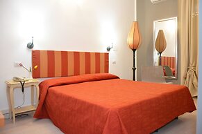 City Hotel