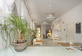 City Hotel