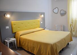 City Hotel