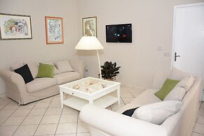 City Hotel