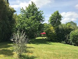 Les Arbres Rouges