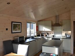 The Chiltern Lodges at Upper Farm Henton