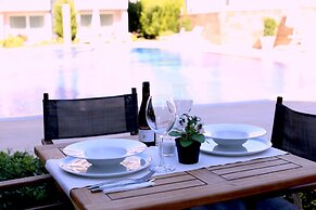 Truemar Hotels & Suites