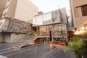 Ayenda Montreal Miraflores