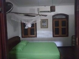 Villa Lagoonedge