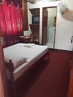 Hotel Cabinas Leyko
