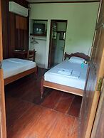 Hotel Cabinas Leyko