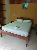 Hotel Cabinas Leyko