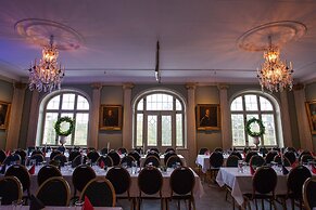 Livgrenadjärmässen Hotell-Fest-Konferens