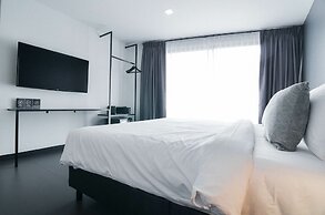 CREW Hotel