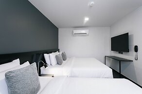 CREW Hotel