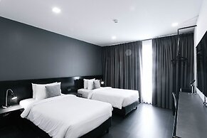 CREW Hotel