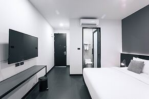 CREW Hotel