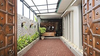 Grand Sunshine Resort & Convention