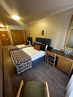 Gimat Otel