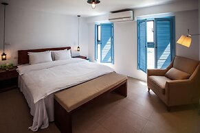 Oasis Hotel